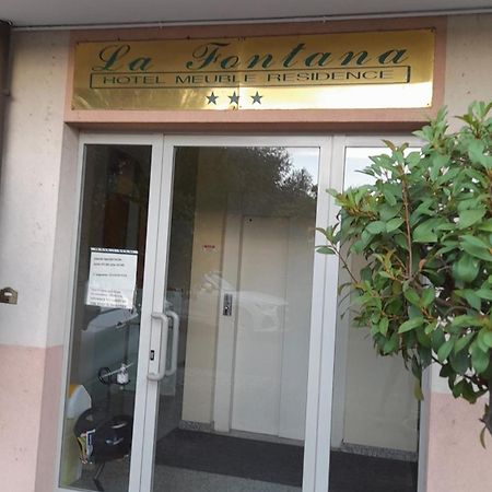 Hotel Residence La Fontana Мариано Коменсе Екстериор снимка