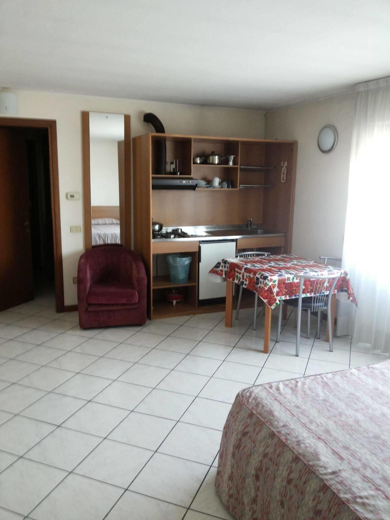Hotel Residence La Fontana Мариано Коменсе Екстериор снимка